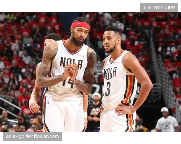 消息:鹈鹕队英格拉姆因手腕伤势,可能影响其季后赛边路传球表现 消息:鹈鹕队英格拉姆因手腕伤势,可能影响其季后赛边路传球表现